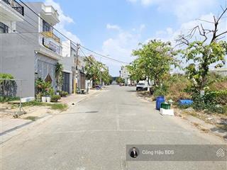Lô đất tdc đồng chàm, trung tâm p. đông hoà, dt 88.1m2 (4x 22m). full thổ cư. đường 8m. vỉa hè 6m.
