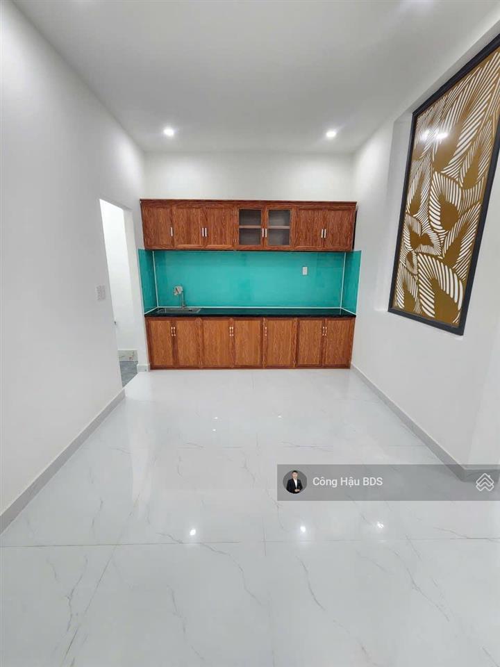 Nhà 2 tầng p. đông hoà gần bigc go! dt 71m2 (5x 14.3m). gồm 3pn 2wc. đường 5m. giá 4.35 tỷ tl