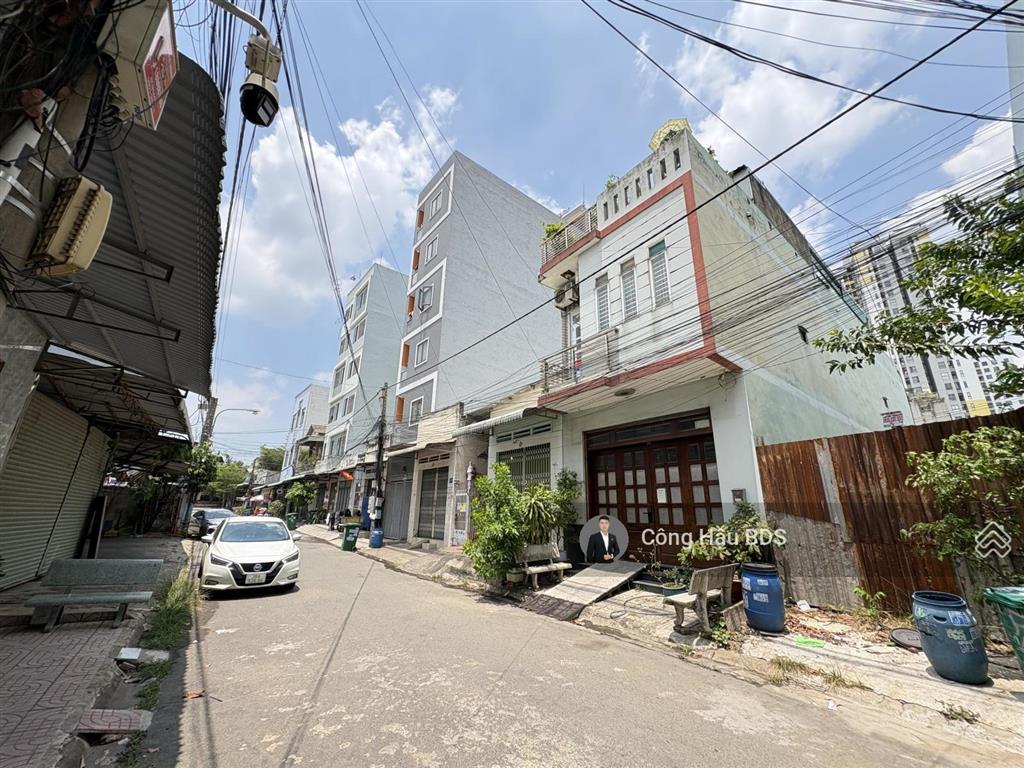 Hot hot. lô đất 100m2 (5x20m). full thổ cư. đường tân lập làng dhqg tp.hcm. sát metro. giá 8.5 tỷ