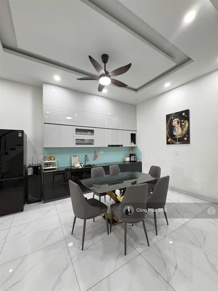 Nhà 2 tầng mới 90%. thiết kế hiện đại. p. đông hoà. dt 100m2 (5x20m). gồm 4pn 4wc. giá 7.3 tỷ tl