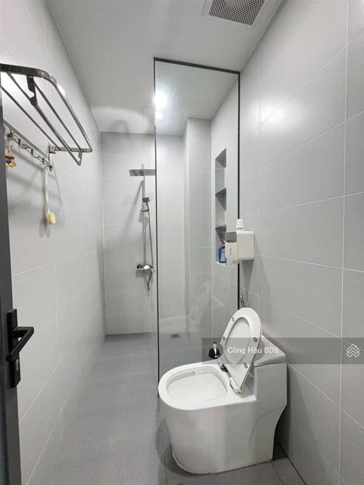 Nhà 2 tầng mới 90%. thiết kế hiện đại. p. đông hoà. dt 100m2 (5x20m). gồm 4pn 4wc. giá 7.3 tỷ tl