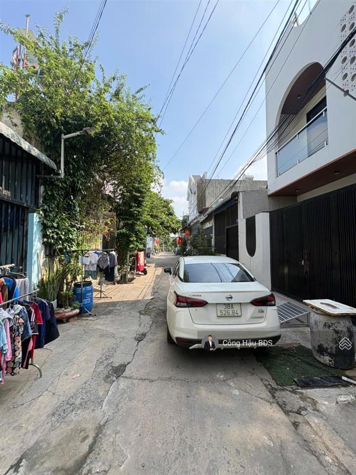 Bán nhà gần hội trường đông hoà. dt 49.5m2 (4.5x11m). odt 100%. gồm 2 pn. đường 5m. giá 3.15 tl