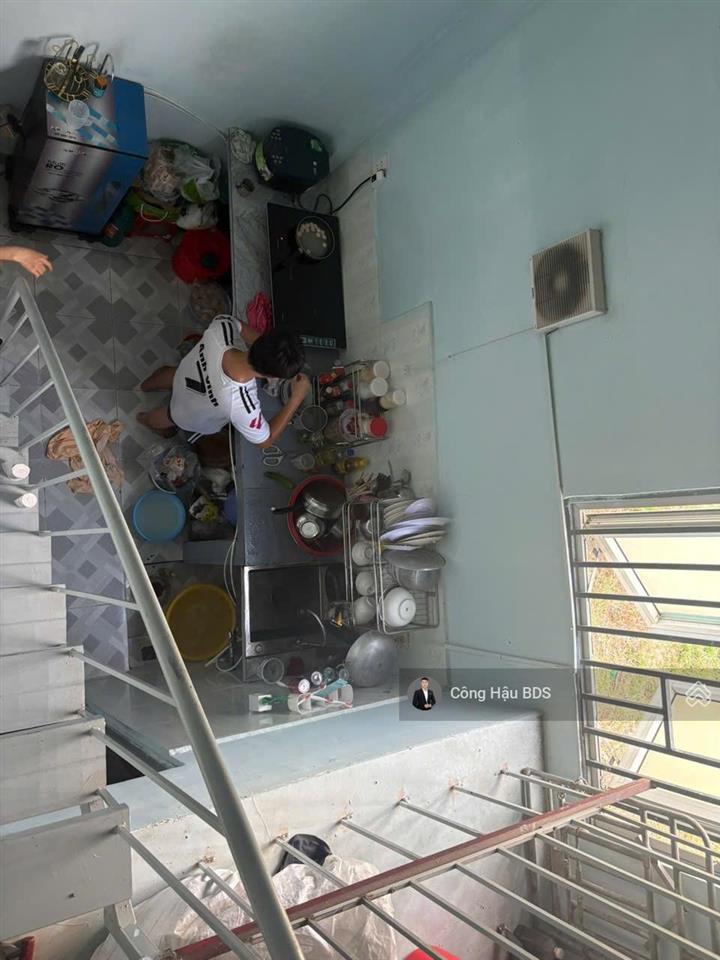 Bán nhà gần hội trường đông hoà. dt 49.5m2 (4.5x11m). odt 100%. gồm 2 pn. đường 5m. giá 3.15 tl