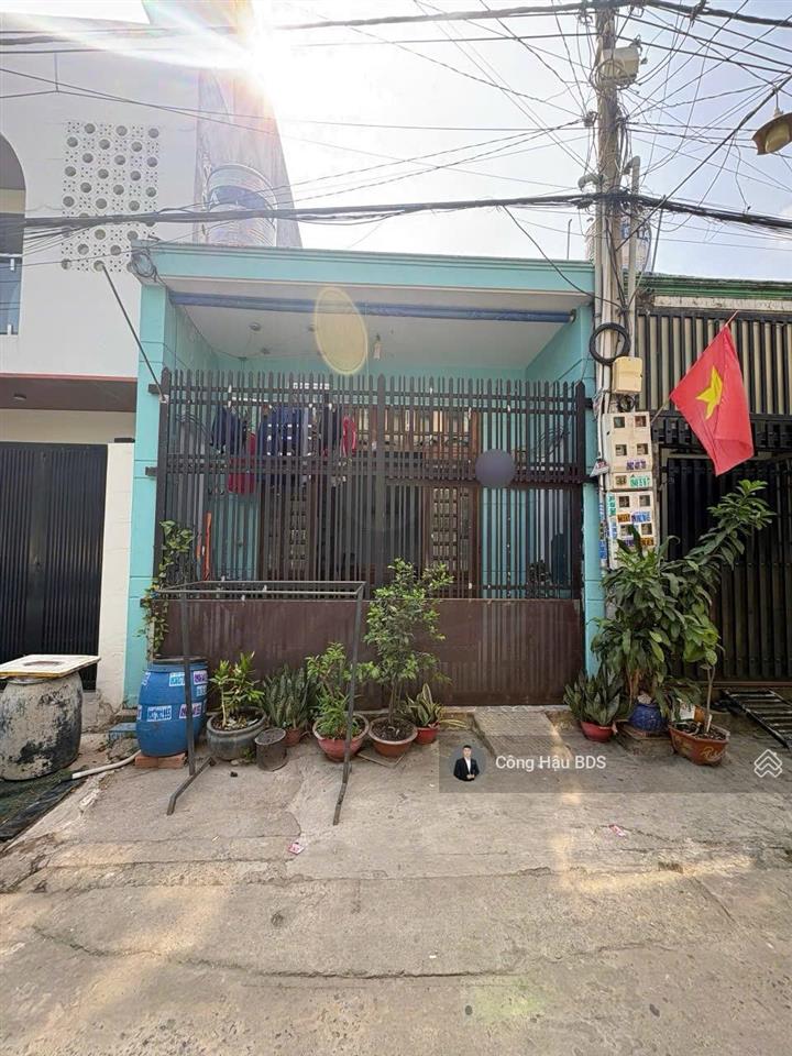 Bán nhà gần hội trường đông hoà. dt 49.5m2 (4.5x11m). odt 100%. gồm 2 pn. đường 5m. giá 3.15 tl
