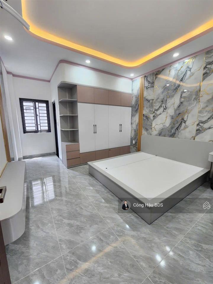 Nhà 3 tầng mới xây. kdc phú mỹ hiệp, dĩ an. dt 60m2 (4x 15m). gồm 4 pn 4wc. giá 5.6 tỷ tl