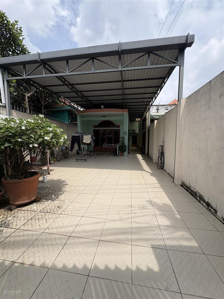 Nhà mặt tiền đường hoàng cầm, p. đông hòa, gần làng dhqg tp. hcm. dt 200m2 (6x33.4m). giá 7.1 tỷ