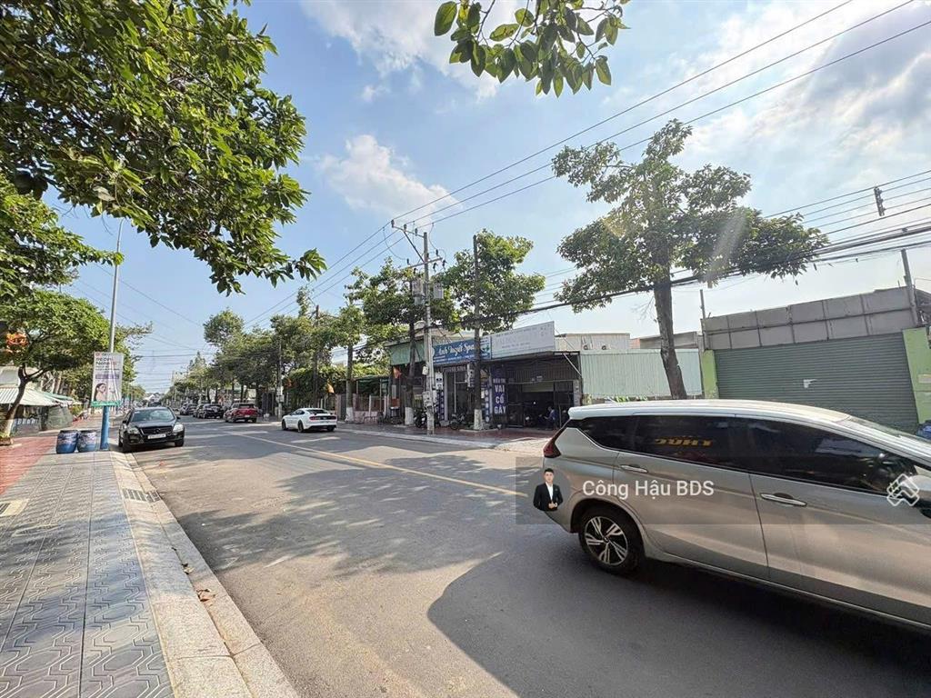 Mặt tiền kinh doanh trần quang khải, p. đông hòa. dt 154.6m2 (5x31m) odt 130m2. giá 7.7 tỷ tl