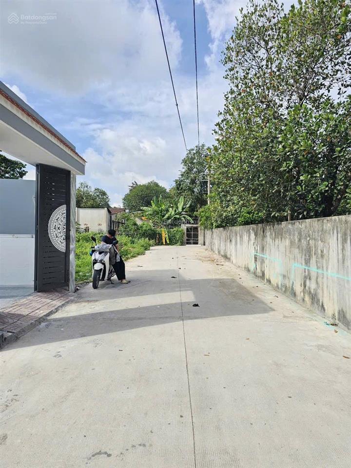 Lô đất p. tân đông hiệp, gần bv tp. dĩ an. dt 89.5m2 (4x 23m). đường 5m. giá 2.7 tỷ tl