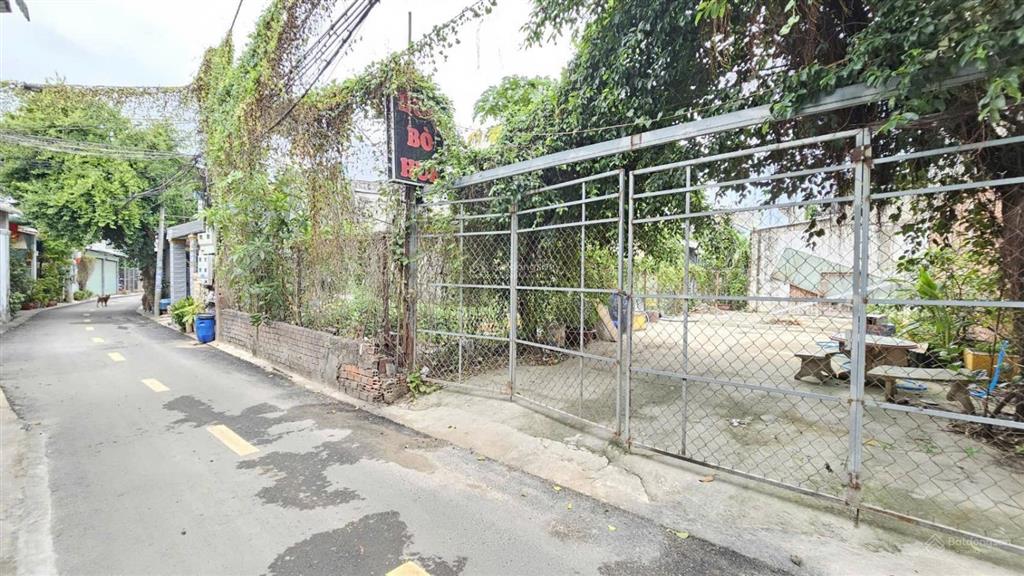 Lô đất đường cây da xề, p. đông hòa. cách tttm bigc go! chỉ 300m. dt 100m2 (5,9x17m). giá 4,5 tỷ