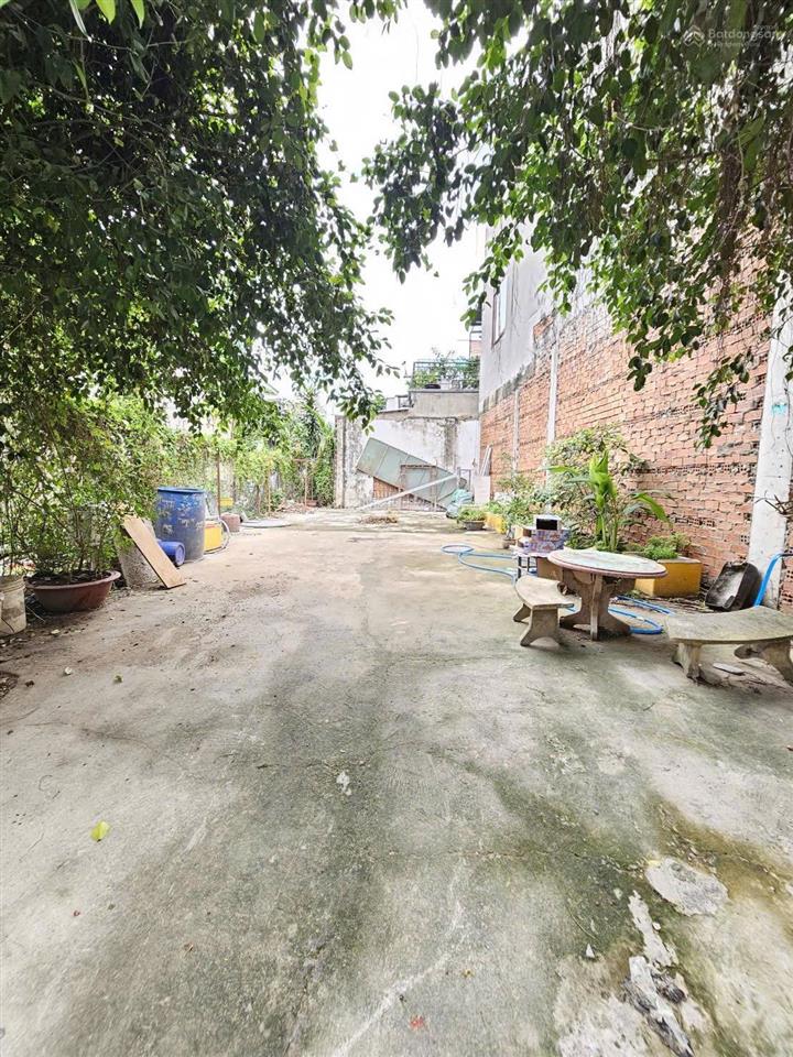 Lô đất đường cây da xề, p. đông hòa. cách tttm bigc go! chỉ 300m. dt 100m2 (5,9x17m). giá 4,5 tỷ