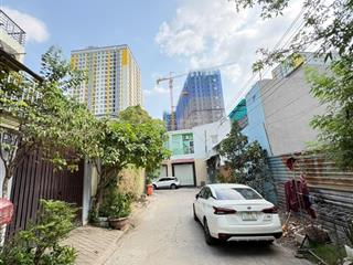 Nhà 2 tầng đường thống nhất, đối diện bcons city. dt 100m2 (5x20m). có 3 pn, sân ô tô. giá 6,3 tỷ