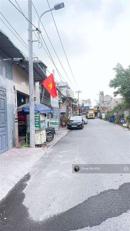 Nhà trệt lửng mt đường vũng việt, p. dĩ an. gồm 3pn  2wc. sân xe hơi. dt 123.3m2. giá 5.2 tỷ tl