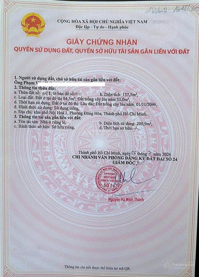 Nhà mới 3 tầng p. đông hoà. sổ hoàn công. dt 137.5m2. gồm 4pn 5wc. sân xe hơi. đường 6m thông.