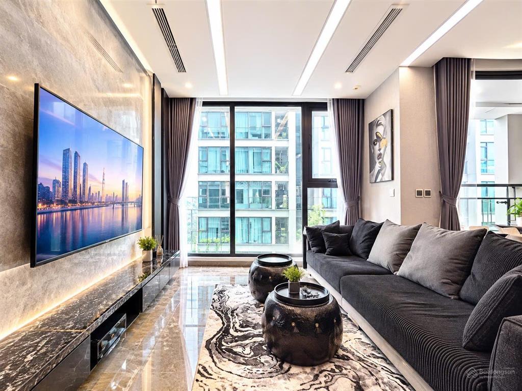 Bán căn studio 51m đầy đủ đồ tầng 19 vinhomes metropolis liễu giai
