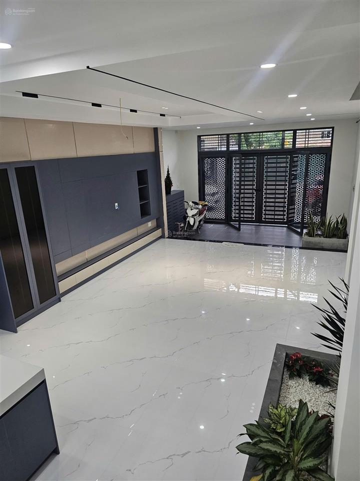 Hạ 100tr bán nhanh nhà 3 tầng đường bùi phùng, kdt vcn, nam nha trang, khánh hòa