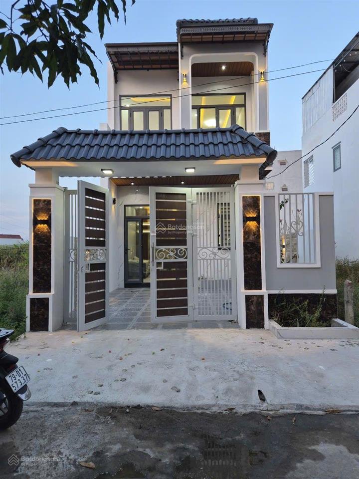 Chính chủ nhờ bán nhà 2 mái nhật i2 tầng 80m2, 2wc, gần quốc lộ 1a, suối hiệp, diên khánh, 2,55 tỷ
