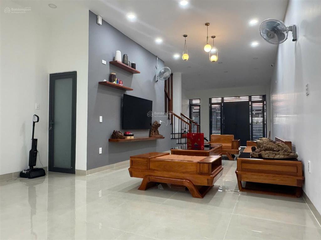 11,5 tỷ nhà 2 tầng gần biển, đường phan vinh, nha trang, khánh hòa
