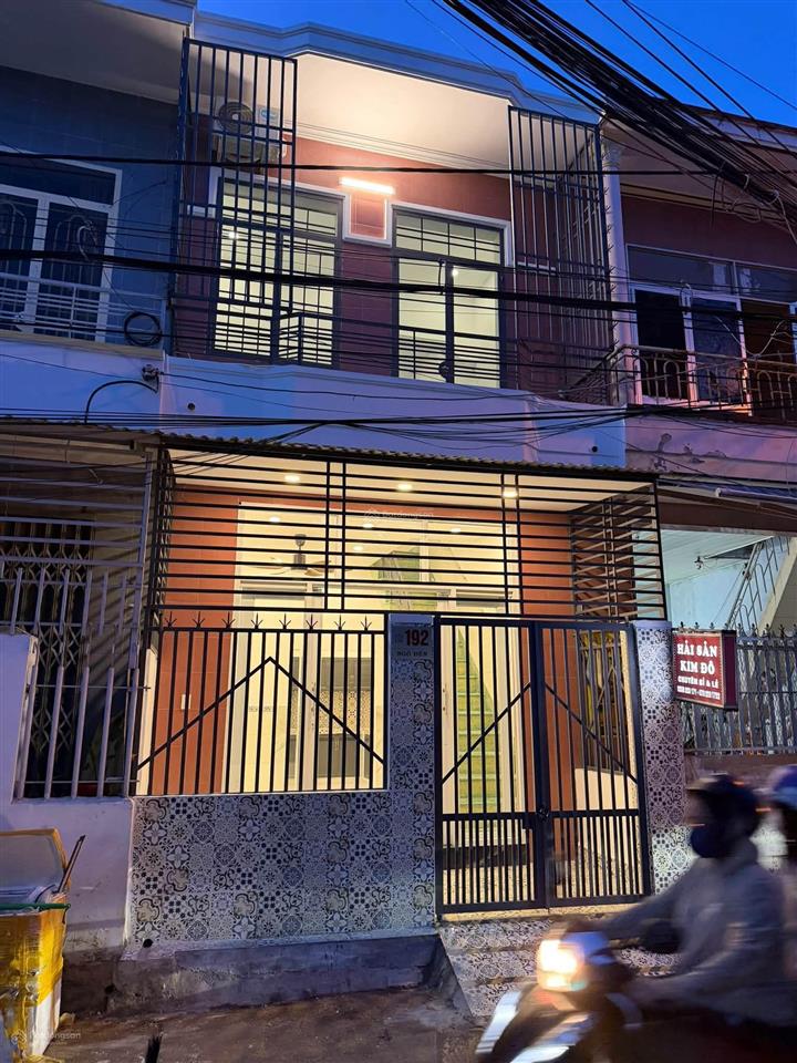 Bán nhà 2 tầng, gần biển 2,35 tỷ đường ngô đến, nha trang, khánh hoà