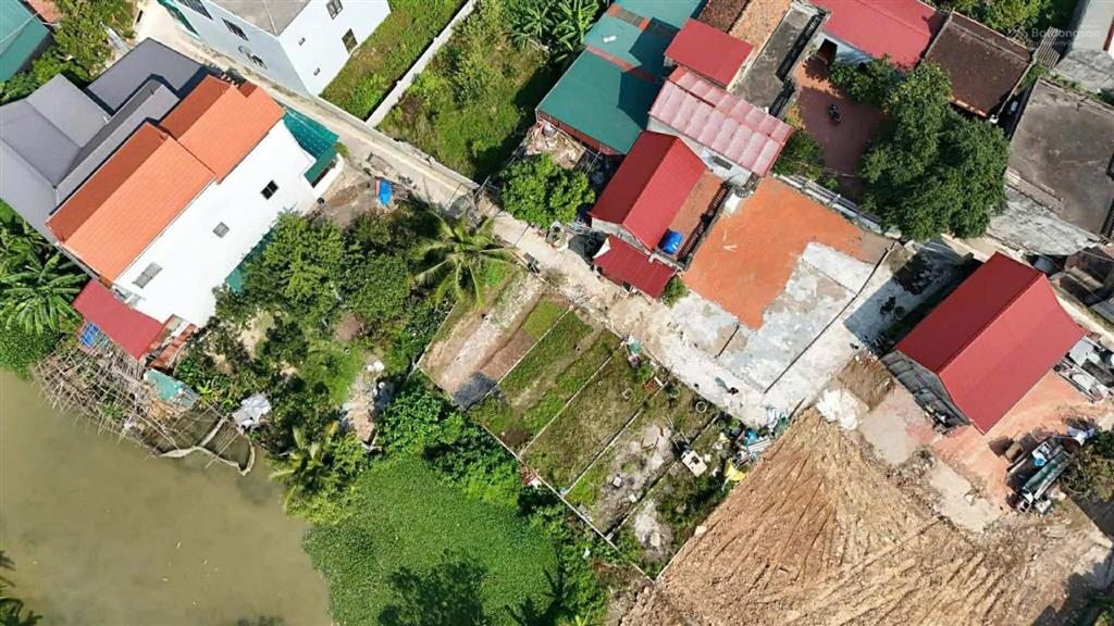 49,3m quế sơn  tân ước ngõ thông ô tô đỗ cửa, gần vin olympic giá hơn 2 tỷ