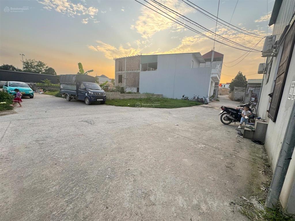 125,7m đấu giá trường xuân  xuân dương (xã dân hòa mới) lô góc 2 mặt ngõ, mt rộng giá 4xtr/m