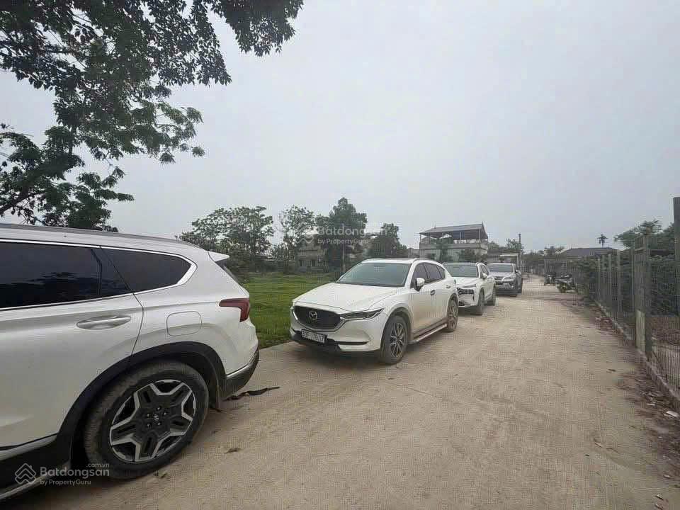 60m động giã  đỗ động lô góc ô tô tránh, gần vin olympic giá 4,6 tỷ