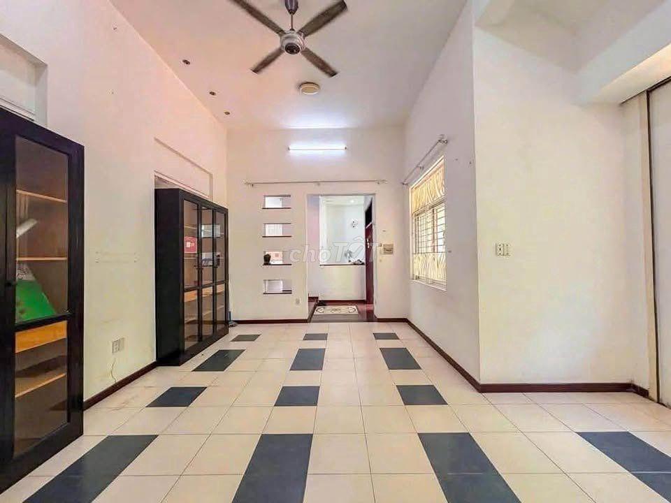 CHO THUÊ VILA SÂN VƯỜN TRỤC XUÂN THỦY THẢO ĐIỀN