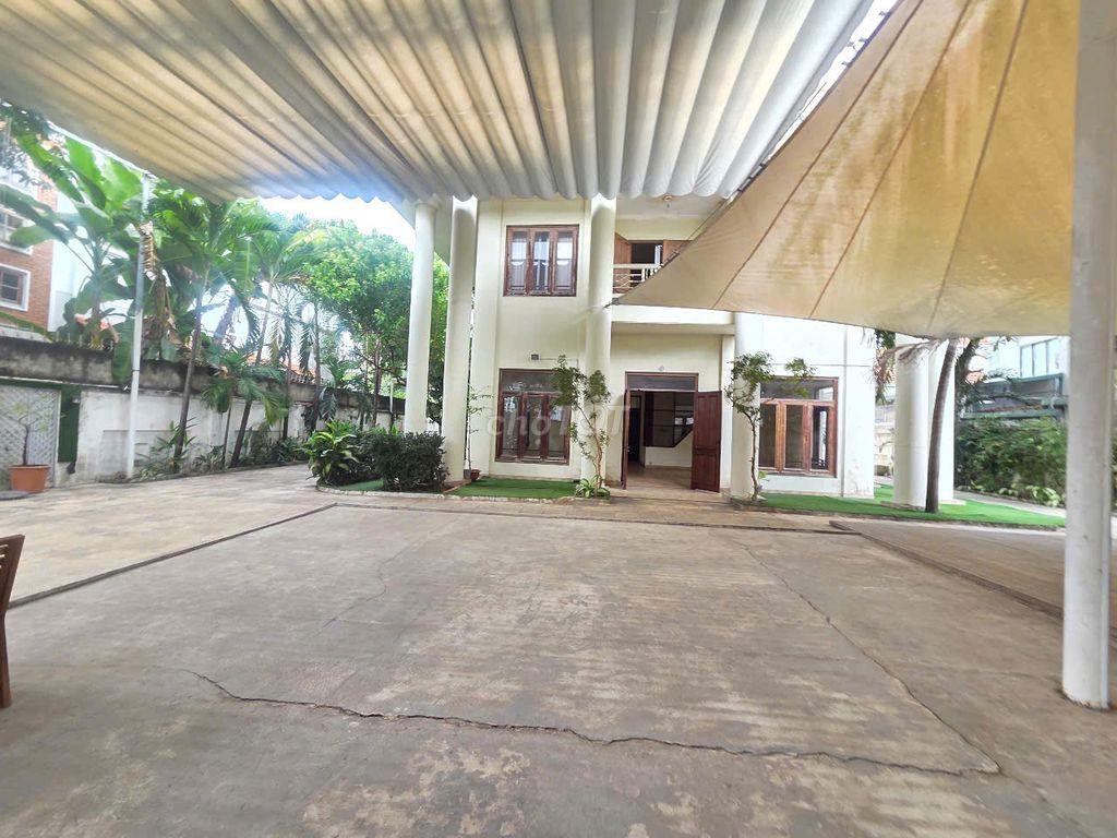 BIỆT THỰ KINH DOANH THẢO ĐIỀN QUẬN 2