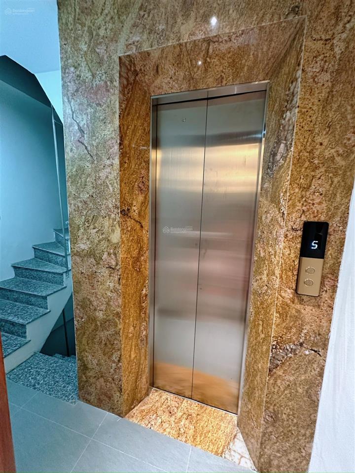 Hạ giá bán gấp nhà riêng xây cao nhất ngõ lê trọng tấn, 38m2 xây cao 8 tầng mới tinh, view quân đội
