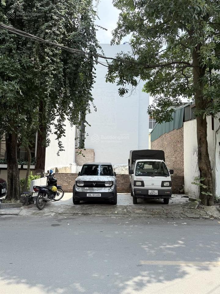Bán đất mặt phố tư đình 125m2, mt 7,5m vỉa hè ôtô tránh kinh doanh, giá chào 30,5 tỷ