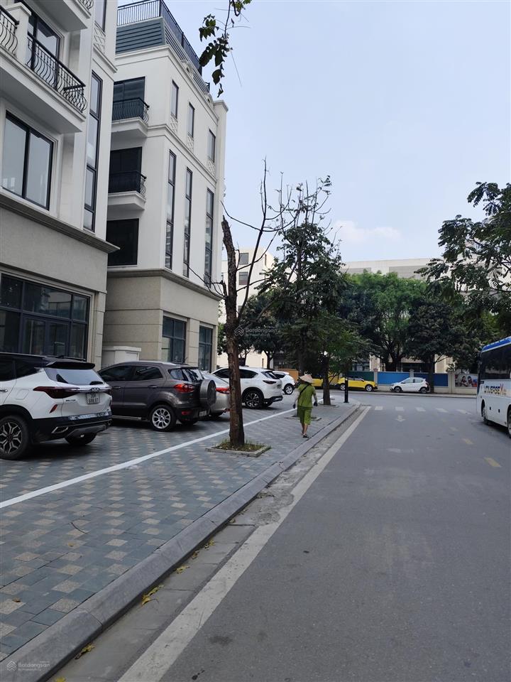 Bán nhà liền kề thô c14 phúc đồng 105m², 6 tầng, mt 7m vỉa hè ôtô tránh, giá 40 tỷ có tl