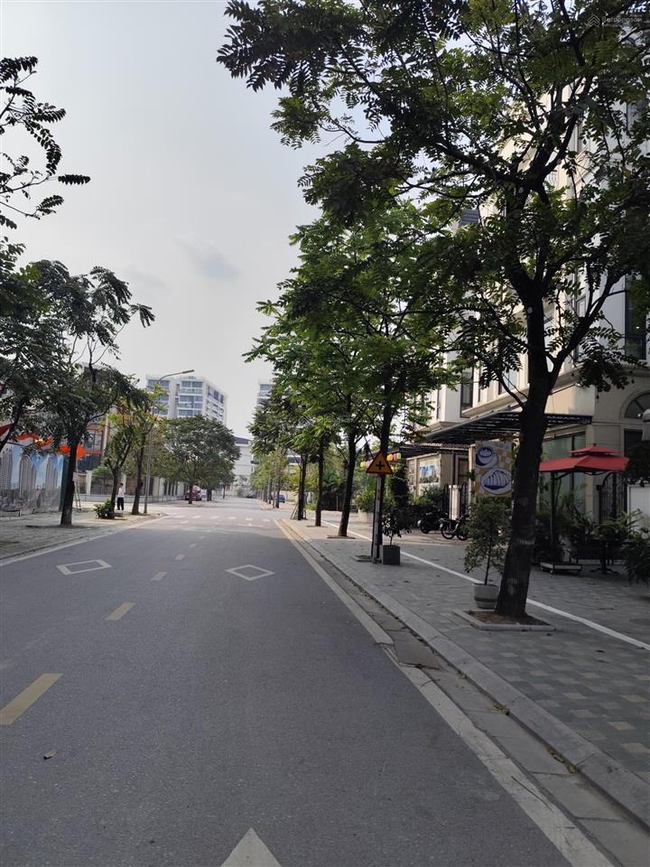 Bán nhà liền kề thô c14 phúc đồng 105m², 6 tầng, mt 7m vỉa hè ôtô tránh, giá 40 tỷ có tl
