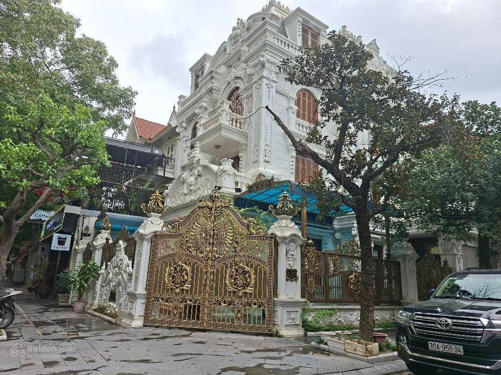 Bán siêu biệt thự vip việt hưng 176m², mt 9,8m, 4 tầng giá 56 tỷ có tl