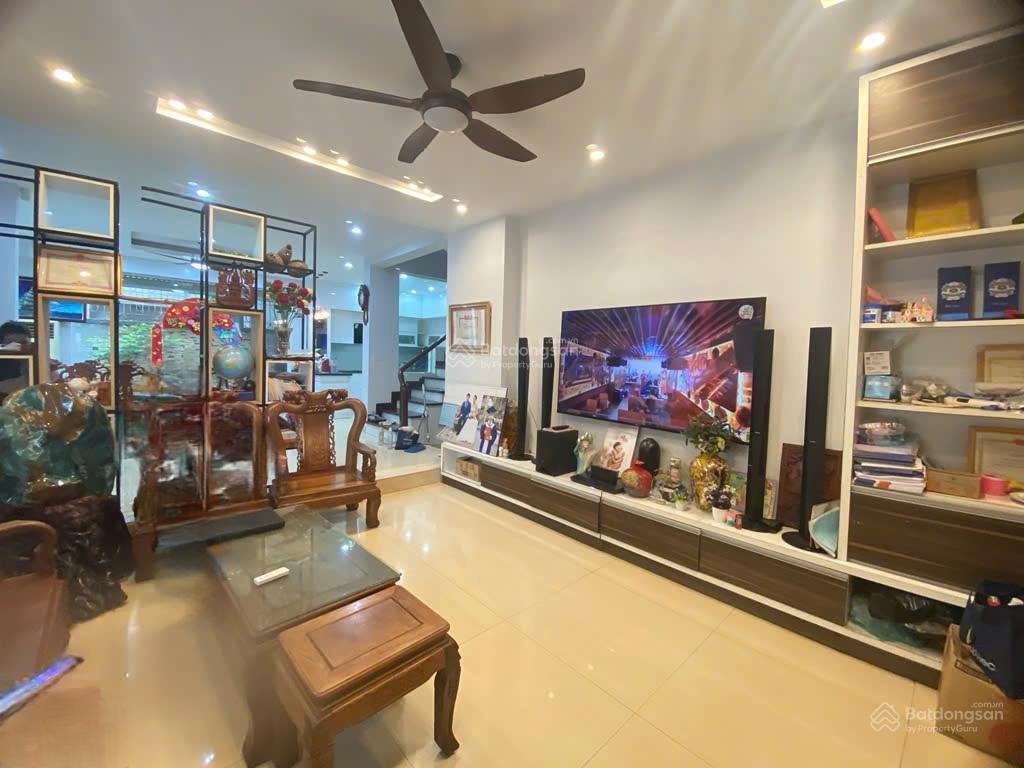 Bán biệt thự khu đô thị việt hưng 198m², mt 11m, 4 tầng vỉa hè, ôtô tránh, giá 56 tỷ