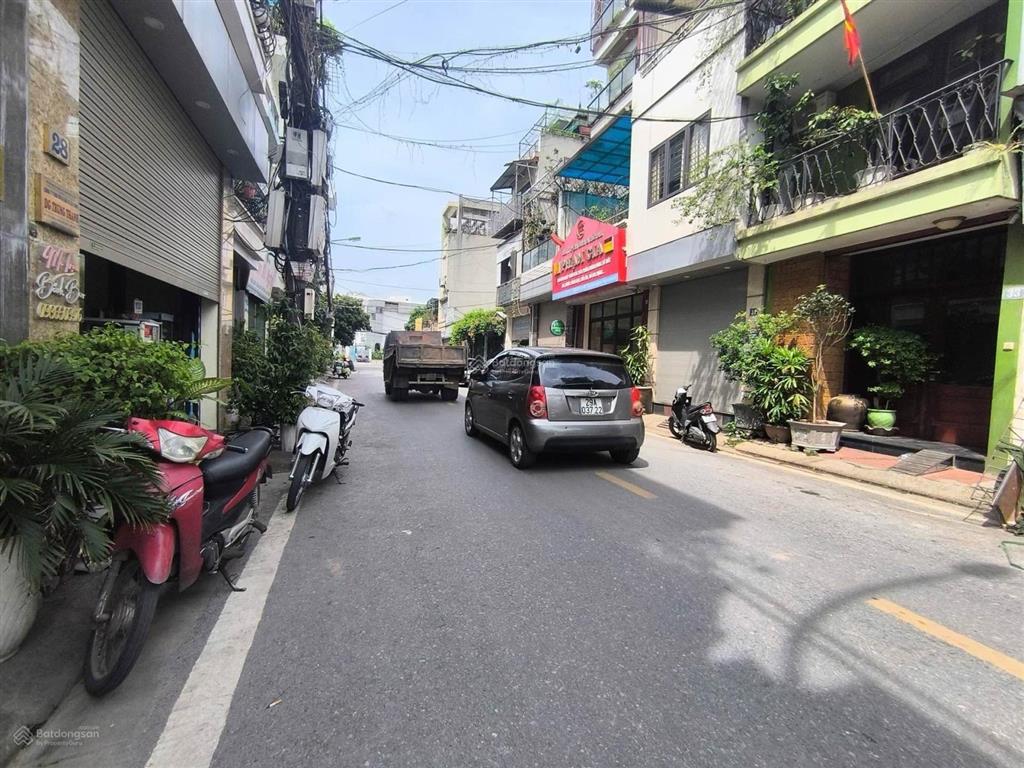 Bán đất phân lô đức giang, việt hưng 70m², vỉa hè ô tô tránh, giá 13,5 tỷ còn tl.