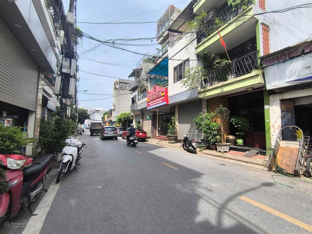 Bán đất phân lô đức giang, việt hưng 70m², vỉa hè ô tô tránh, giá 13,5 tỷ còn tl.