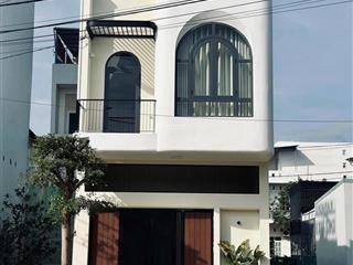 Thanh toán 500tr nhận nhà ngay kcn tân bình 1t1l 150m2 dt sàn