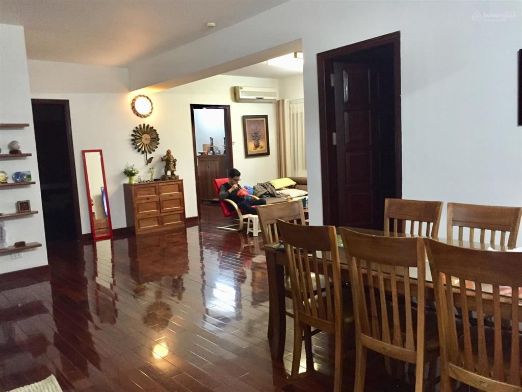 Chcc 148m² 4 phòng ngủ, 2 wc, tòa g2 ciputra