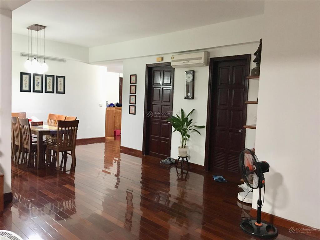 Chcc 148m² 4 phòng ngủ, 2 wc, tòa g2 ciputra