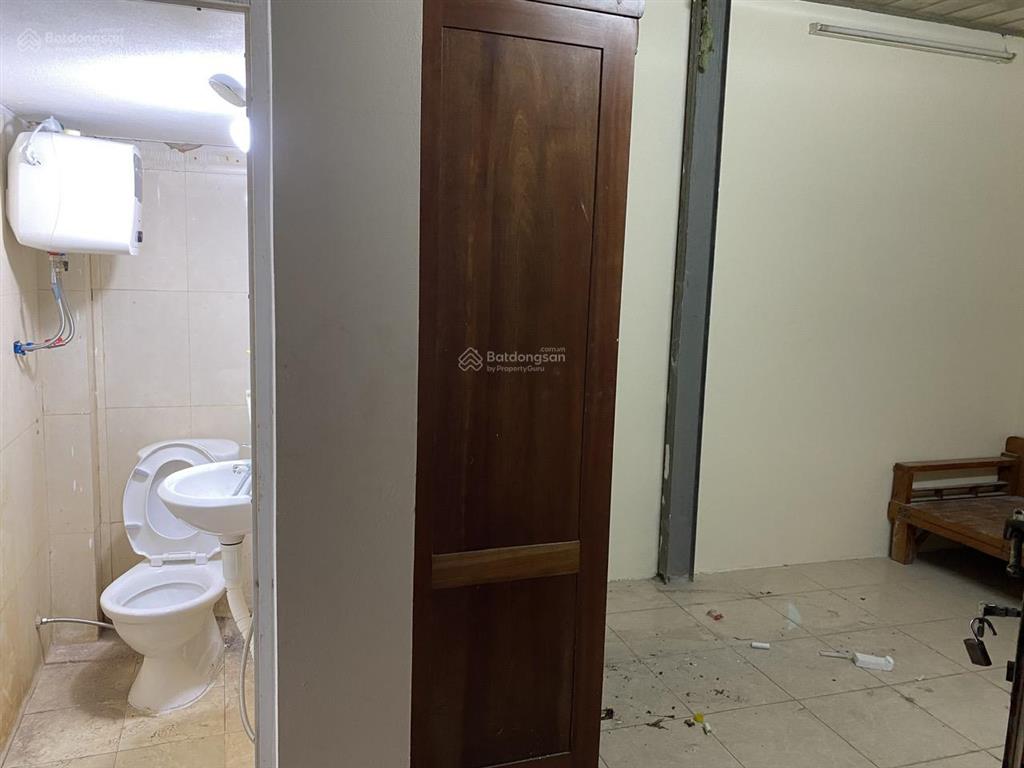 Cần cho thuê mặt bằng trống mặt phố tại 260 phố phú viên, bồ đề, long biên, hn