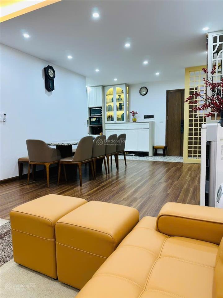 Bán chung cư ct2 đại kim wiew hồ định công  123m , 4pn  nội thất đẹp  ở ngay  gần ngã tư sở