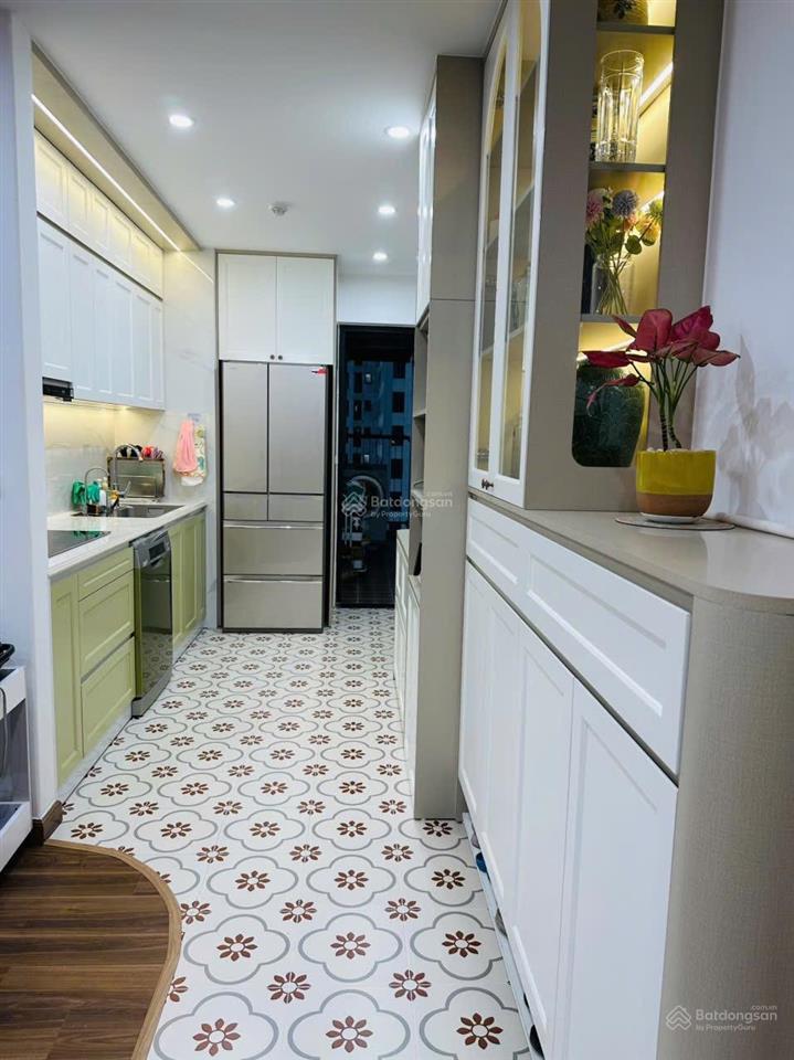 Bán chung cư ct2 đại kim wiew hồ định công  123m , 4pn  nội thất đẹp  ở ngay  gần ngã tư sở