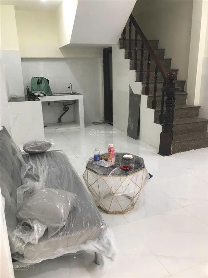 Nhà thích quảng đức hẻm xe hơi 4 lầu  giá tốt 5 tỷ
 anh út 0908 120 ***