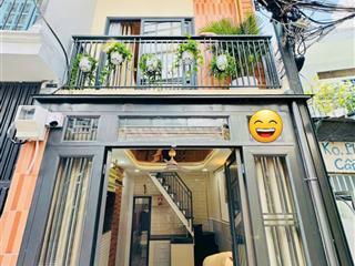 Bán nhà nguyễn du, phường 7, gò vấp, 15m2, 1 lầu, 1 lửng , nhà đẹp , giá 2 tỷ 980