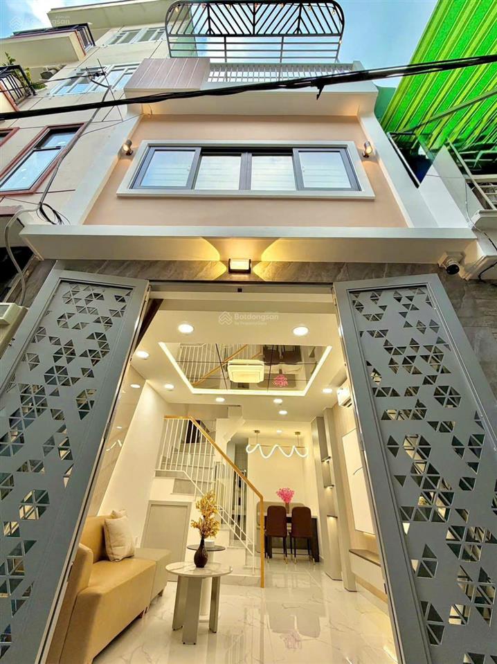 Nhà mới lên sóng, nằm hoàn toàn trong khu ẩm thực pxlong  5,680 tỷ bớt lộc.  0908 120 ***