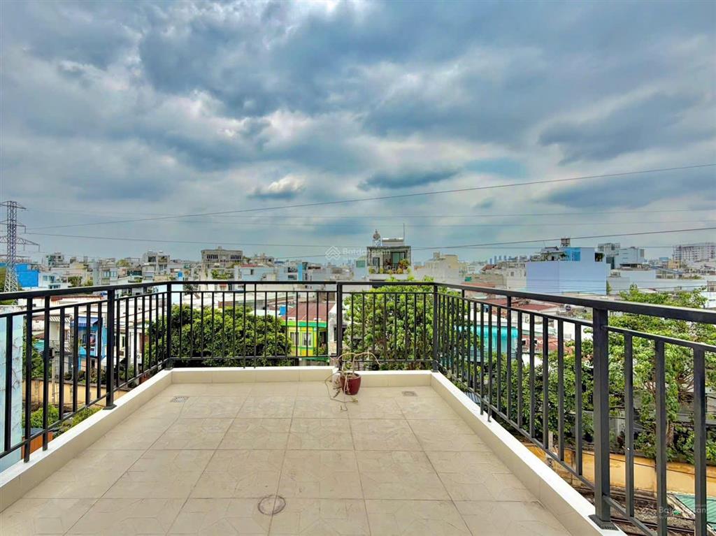 Mặt tiền trương đăng quế  ở + kinh doanh đỉnh  3pn, 4wc, 2 sân thượng