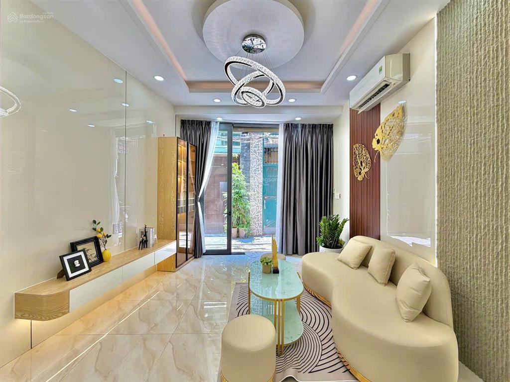 Nhà đẹp full nội thất  hẻm thông lê văn sỹ & huỳnh văn bánh, phú nhuận