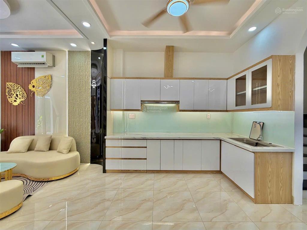 Nhà đẹp full nội thất  hẻm thông lê văn sỹ & huỳnh văn bánh, phú nhuận