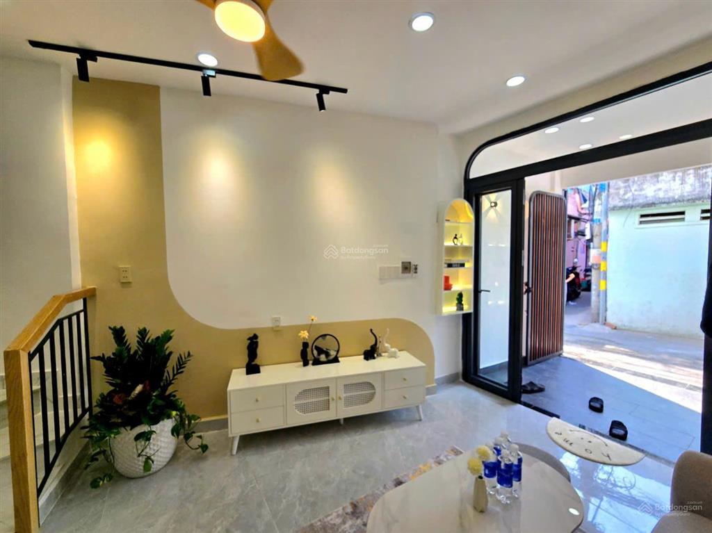 Nhà đẹp full nội thất  hẻm thông thích bửu đăng, p1 gò vấp  chỉ 4.450 tỷ