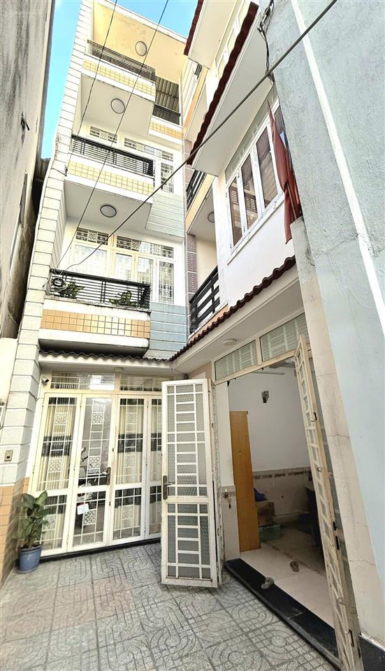 Bán nhà hẻm đẹp đường nguyễn đình chính phú nhuận giá 5,7 tỷ.  út 0908 120 ***