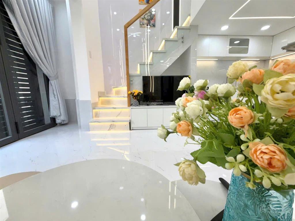 Nhà mới hxh đường phan văn trị  phường gia định (bình thạnh cũ)  giá chỉ 6,85 tỷ